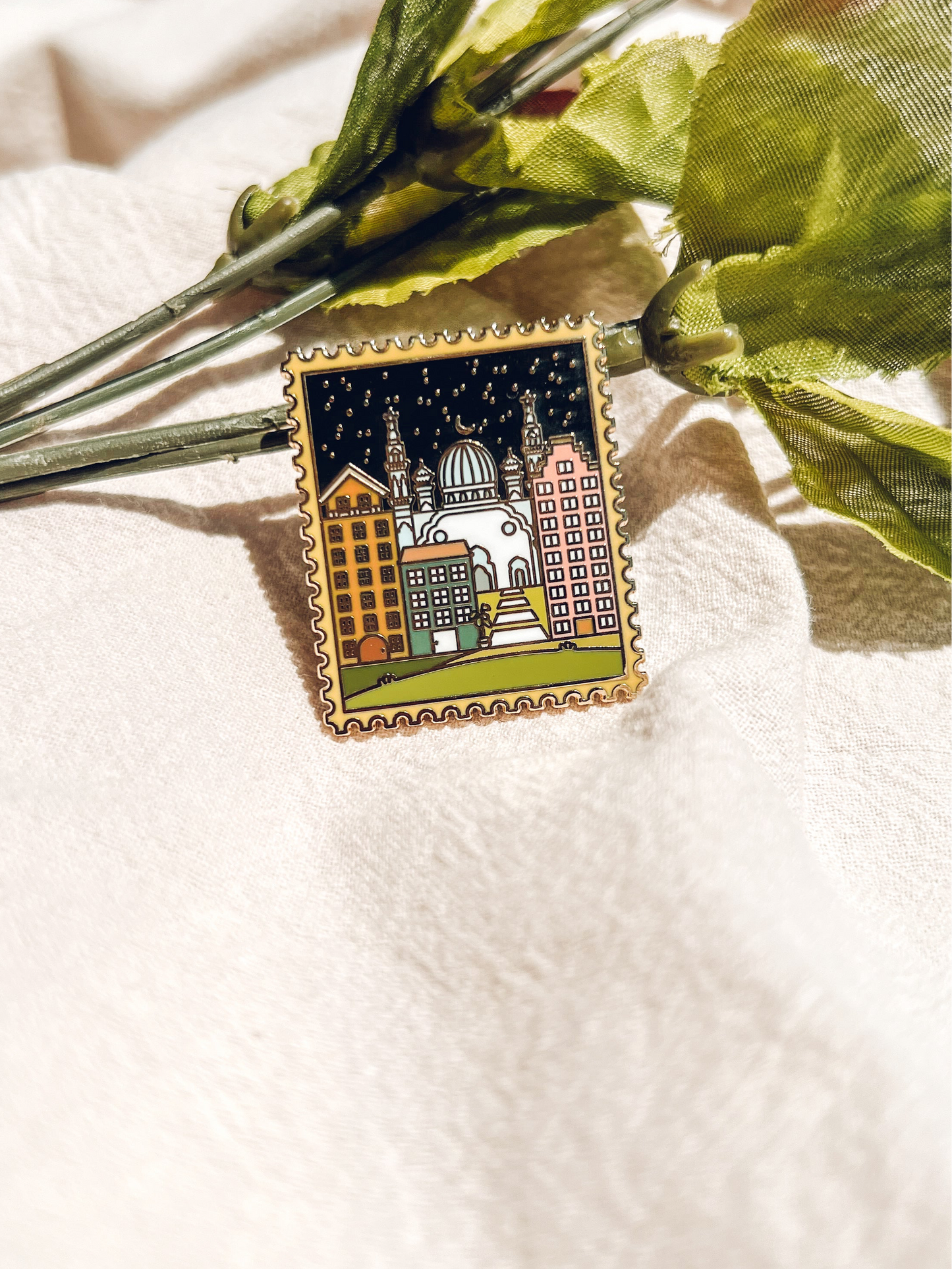 Taraweeh Nights Enamel Pin