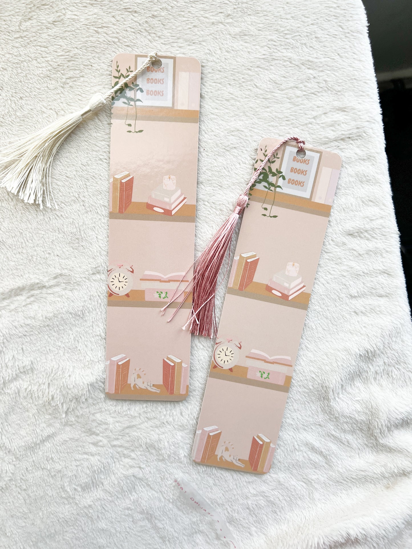 Bookshelf Bookmark